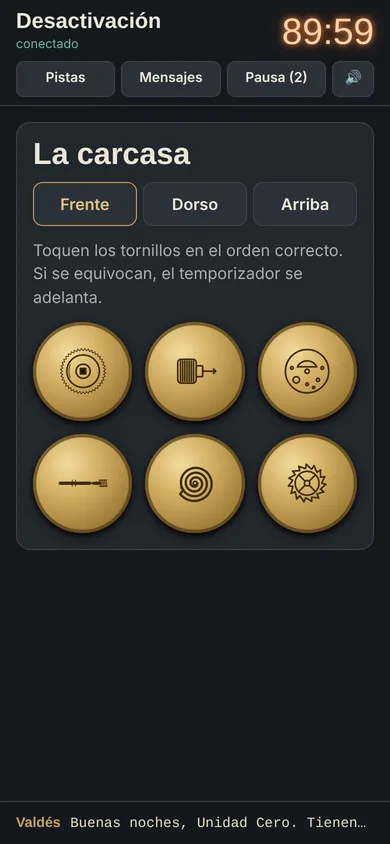 Celular del equipo de Desactivación con los tornillos de la carcasa